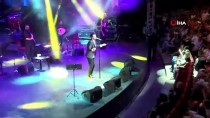 MÜZEYYEN SENAR - Muazzez Abacı Ve Gökhan Tepe Bursa'da Konser Verdi