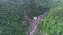 İŞ MAKİNESİ - Trabzon'daki Selde 11 Bina Yıkıldı, 14 Bina Ağır Hasar Gördü