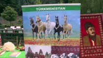 TÜRKMENISTAN DEVLET BAŞKANı - Büyük Türk Şairi Mahtumkulu Firakı'nın Heykeline Çelenk Bırakıldı