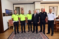 AZİZ YILDIRIM - O Polislere Başarı Belgesi