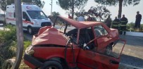 DALYAN - Otomobil Trafik Levhasına Çarptı; 1 Ölü 5 Yaralı