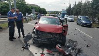 FIGAN - Samsun'da Otomobil Geri Geri Gelen Araca Çarptı Açıklaması 3 Yaralı