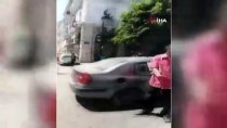 POLİS ARACI - Tunus'un Başkentinde İntihar Saldırıları