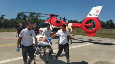 Camide Kalp Krizi Geçiren Yaşlı Adamın Yardımına Ambulans Helikopter Yetişti