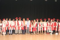 SAYGI DURUŞU - İstanbul Kavram Meslek Yüksekokulu'nda Mezuniyet Coşkusu