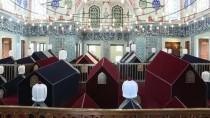 VALİDE SULTAN - Restore Edilen Hatice Turhan Valide Sultan Türbesi Açıldı