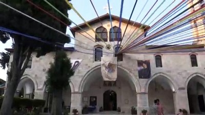 St. Pierre Aziz Petrus Ve Pavlus Bayramı