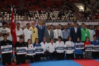 BAYRAMLAŞMA - Türkiye Ümit, Genç Ve U21 Karate Şampiyonası'nın Resmi Açılışı Yapıldı