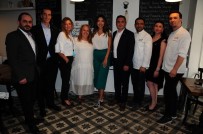 İŞ KADINI - Ünlü Otellerin Şefleri, Hayata Sarıl Lokantasında Evsizler İçin Yemek Pişirdi