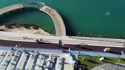 Van Gölü Sahillerini Atlı Birlikler Koruyor