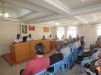 KALDIRIM İŞGALİ - Başkan Altın, Esnafları Kabul Etti