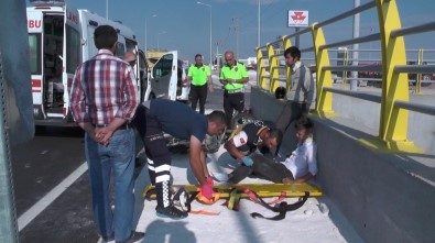 Ereğli'de Motosiklet Tır'a Çarptı Açıklaması 2 Yaralı