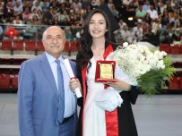 ERCIYES ÜNIVERSITESI - ERÜ Tıp Fakültesi 45. Dönem Mezunlarını Verdi