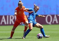 Hollanda Yarı Finalde