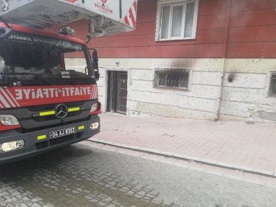 (Özel) Esenyurt'ta Çocukların Ateşle Oyunu Yangın Çıkardı