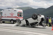 SULUCA - Tosya'da Otomobil Takla Attı Açıklaması 2 Yaralı