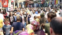 AREFE GÜNÜ - Bursa'da Tarihi Çarşıda Bayram Yoğunluğu