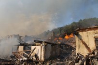 HASAN SARı - Çankırı'da Telefonsuz Köyde Yangın Açıklaması 7 Ev Kül Oldu