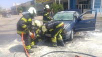 Denizli'de Araç Yangını