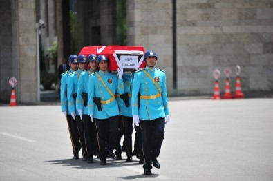 Eski Sosyal Güvenlik Bakanı İşgüzar İçin TBMM'de Tören Düzenlendi