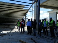 KADIN HASTALIKLARI - Kaymakam Dundar, Hastane İnşaatında İncelemelerde Bulundu