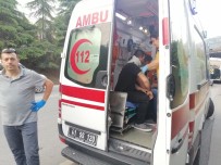 Kocaeli'de Bariyerlere Çarpan Otomobil Takla Attı Açıklaması 3 Yaralı
