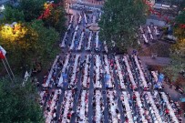 SAMIMIYET - Son İftar Belediye Meydanında Yapıldı