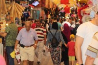 SÜT ÜRÜNLERİ - Tarihi Uzun Çarşı'da Bayram Hareketliliği