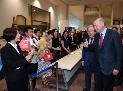 Cumhurbaşkanı Erdoğan Ve Kültür Ve Turizm Bakanı Ersoy Lale Geleneği Sergisini Ziyaret Etti