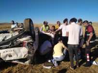 Şanlıurfa'da İki Ayrı Trafik Kazasında 6 Kişi Yaralandı