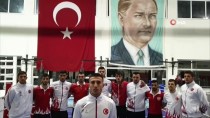 KADı DAĞı - Boks Milli Takımı'ndan Bayram Tebriği