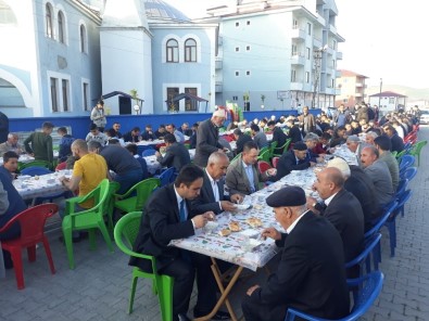 Çaldıran'da 'Gırar Sibe' İkramı