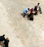 EMEKLİ POLİS - Sokak ortasında dehşet anları kamerada!