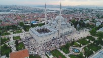 CAMİİ - Fatih Camii'nde Bayram Namazı Havadan Görüntülendi