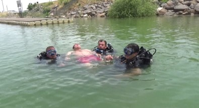 Gaziantep'te Gerçeğini Aratmayan Boğulma Tatbikatı