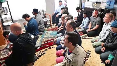 Kaliforniyalı Müslümanlar Bayram Sabahı Bir Araya Geldi