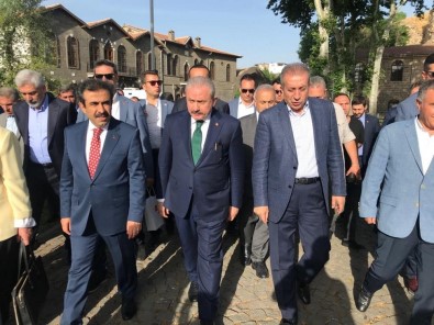 TBMM Başkanı Şentop, Hz. Süleyman Camii'ni Ziyaret Etti