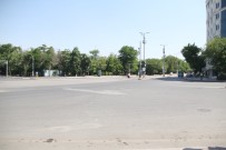 KALDIRIMLAR - Ankara'da Cadde Ve Sokaklar Boş Kaldı