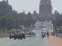 Hindistan'da Termometreler 50'Yi Gösterdi