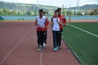 DAĞ KOŞUSU - Karslı Milli Atletler, Çalışmalarını Bayramda Da Sürdürüyor