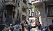 İNTIHAR - Beyoğlu'nda Bir Kadın 3 Katlı Binadan Atlayarak İntihar Etti