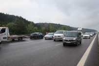 TRAFİK YOĞUNLUĞU - Bolu'da Tatil Dönüşü Yoğunluğu