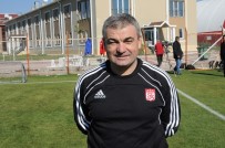 İMZA TÖRENİ - Çalımbay, Resmen Sivasspor'da