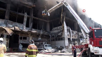 Kocaeli'deki Fabrika Yangınında Ölü Sayısı 5'E Yükseldi