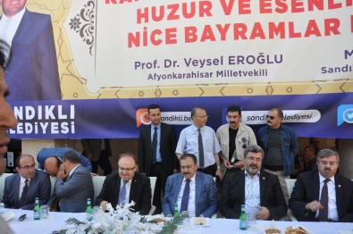 Sandıklı'da Cumhurbaşkanlığı Irak Özel Temsilcisi Eroğlu'nun Katılımıyla Bayramlaşma Gerçekleşti