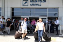 PROFESYONEL OTEL YÖNETICILERI DERNEĞI - Antalya, bayramda 400 bin turist ağırladı