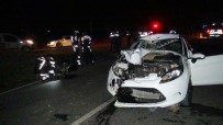 OYMAPıNAR - Otomobille Çarpışan Motosiklet Sürücüsü Hayatını Kaybetti