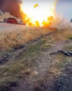 Diyarbakır'da alev alan LPG'li araç bomba gibi patladı