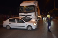 TURGUT ÖZAL - Malatya'da Trafik Kazası Açıklaması 1 Yaralı