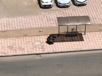 FÜNYE - Otobüs Durağına Bırakılan Şüpheli Çanta Fünye İle Patlatıldı